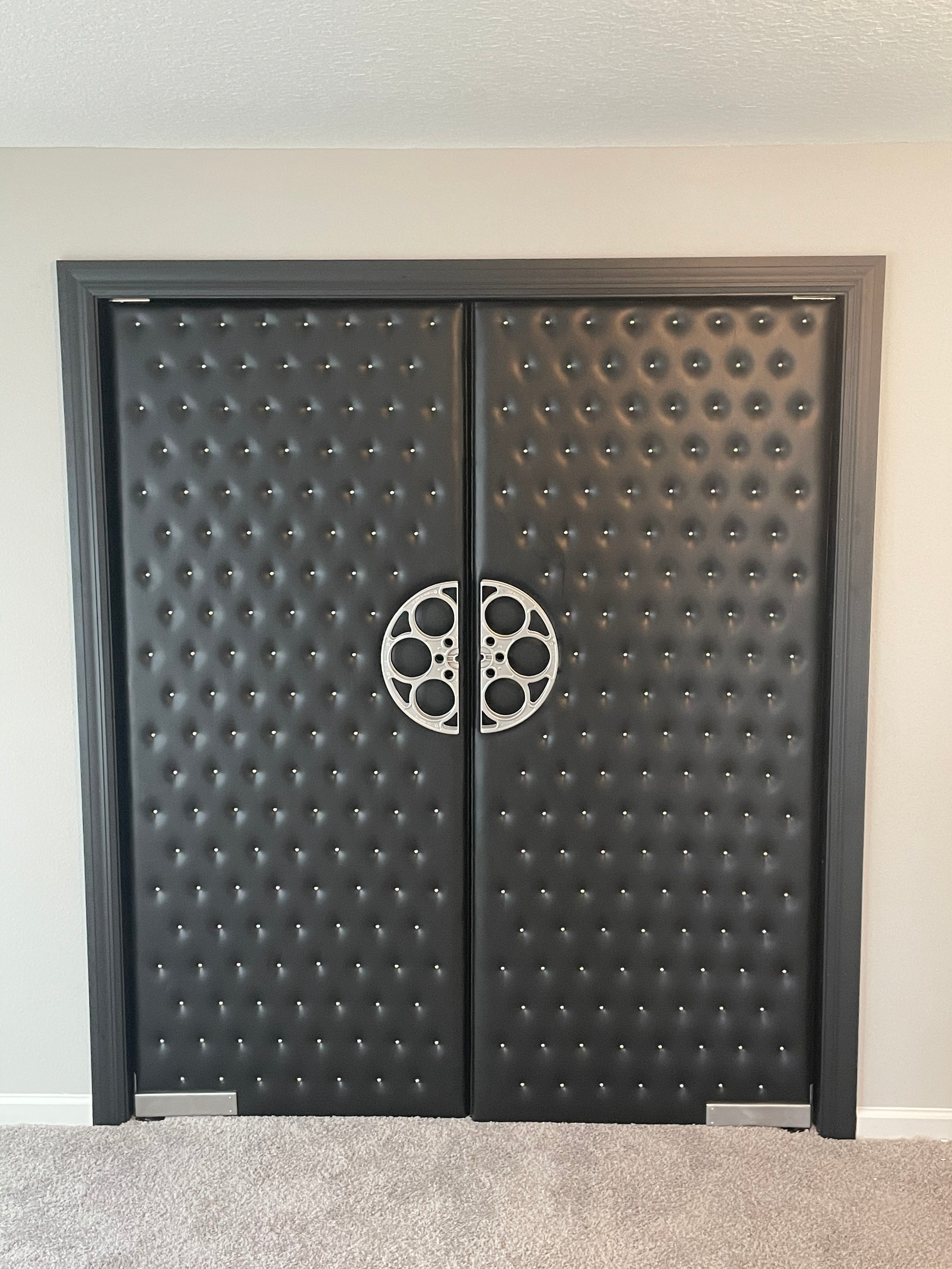 Black Double Usher Door! Shop Online at Home Theater Mart for your Themed Movie Décor, Unique Theater Goods, and more at Affordable Prices! Receive Free Domestic Shipping on orders over $100. Located in Chicago, IL.